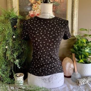 Floral t-shirt (short sleeved)